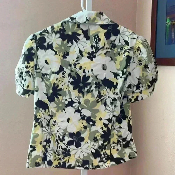 Perceptions New York size 8 (G13)brown yellow and white puffy short sleeve top - Picture 6 of 7